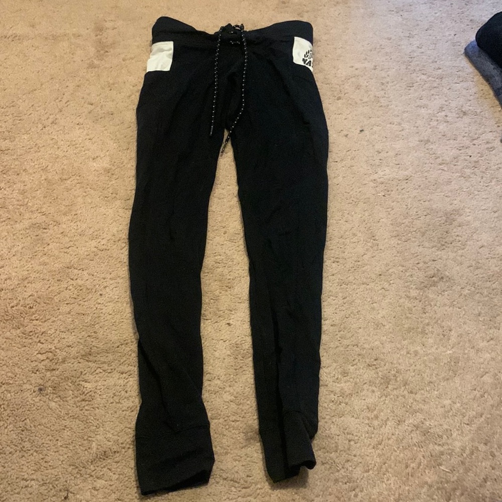 PINK/VS Tie Pocket Leggings